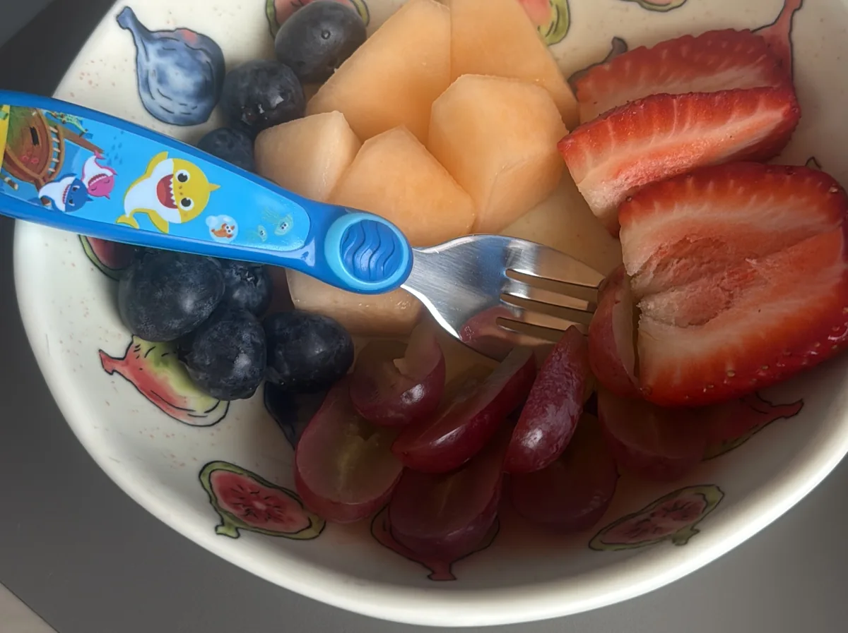 The fruit bowl Diana brought Matt in the middle of Episode 12